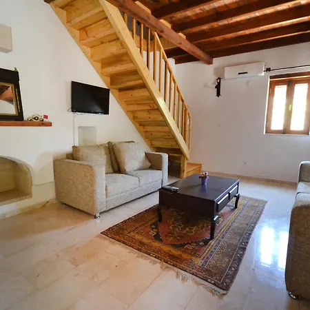 Kilim Kaya * Kinali (Aegean)