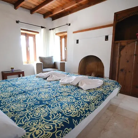 Kilim Kaya * Kinali (Aegean)