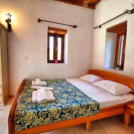 Kilim Kaya Kinali (Aegean)