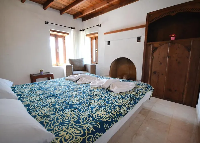 Kilim Kaya * Kinali (Aegean)